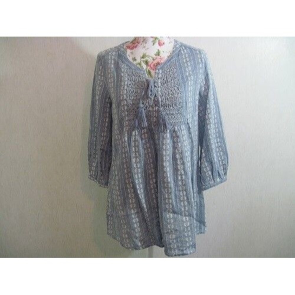 Monoreno Womens Blouse Top Tunic Small Chambray Embroidered Boho Long Sleeve